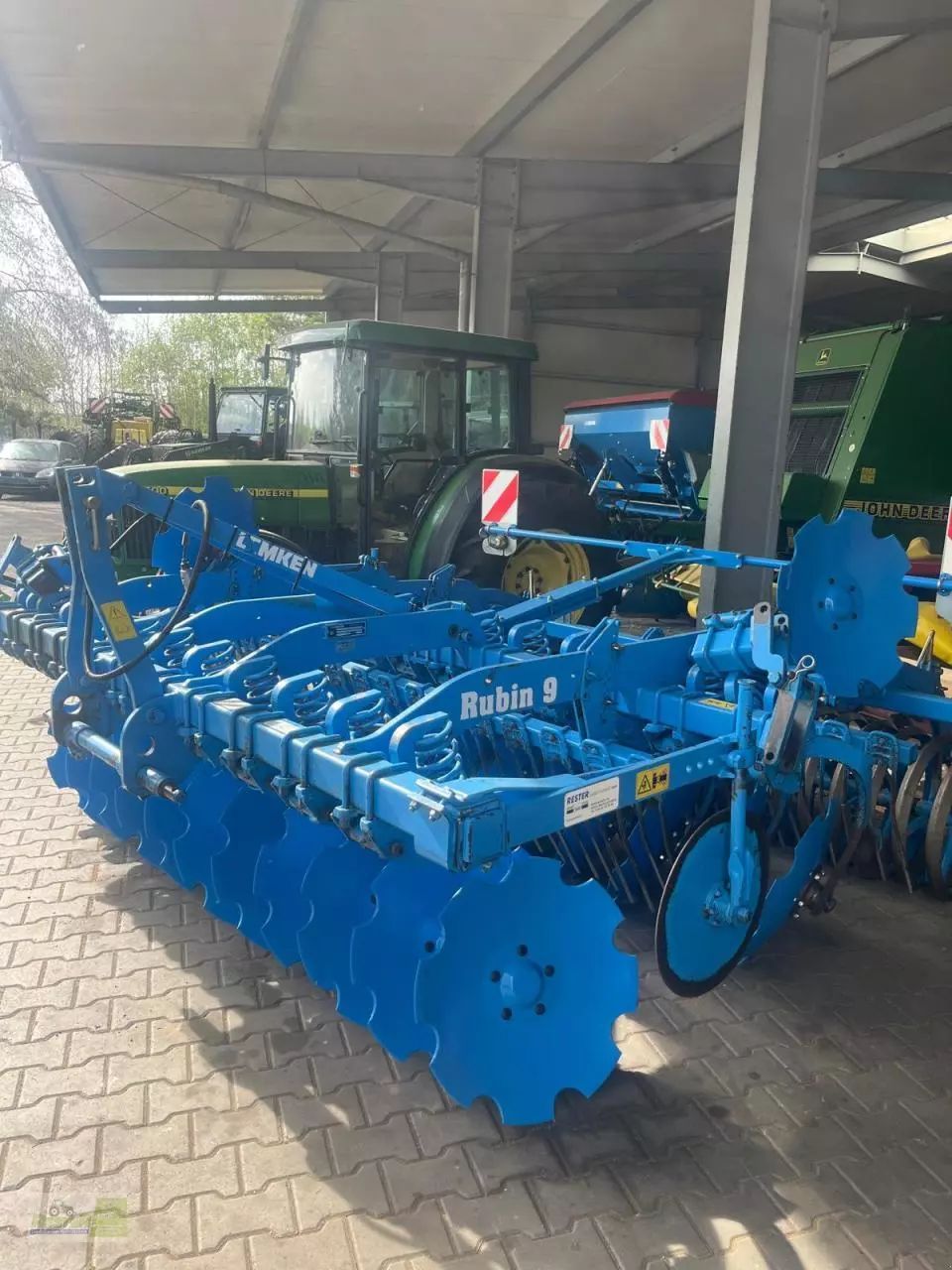 Lemken rubin 9/300 u Brona talerzowa i talerzówka kompaktowa 10 390 €