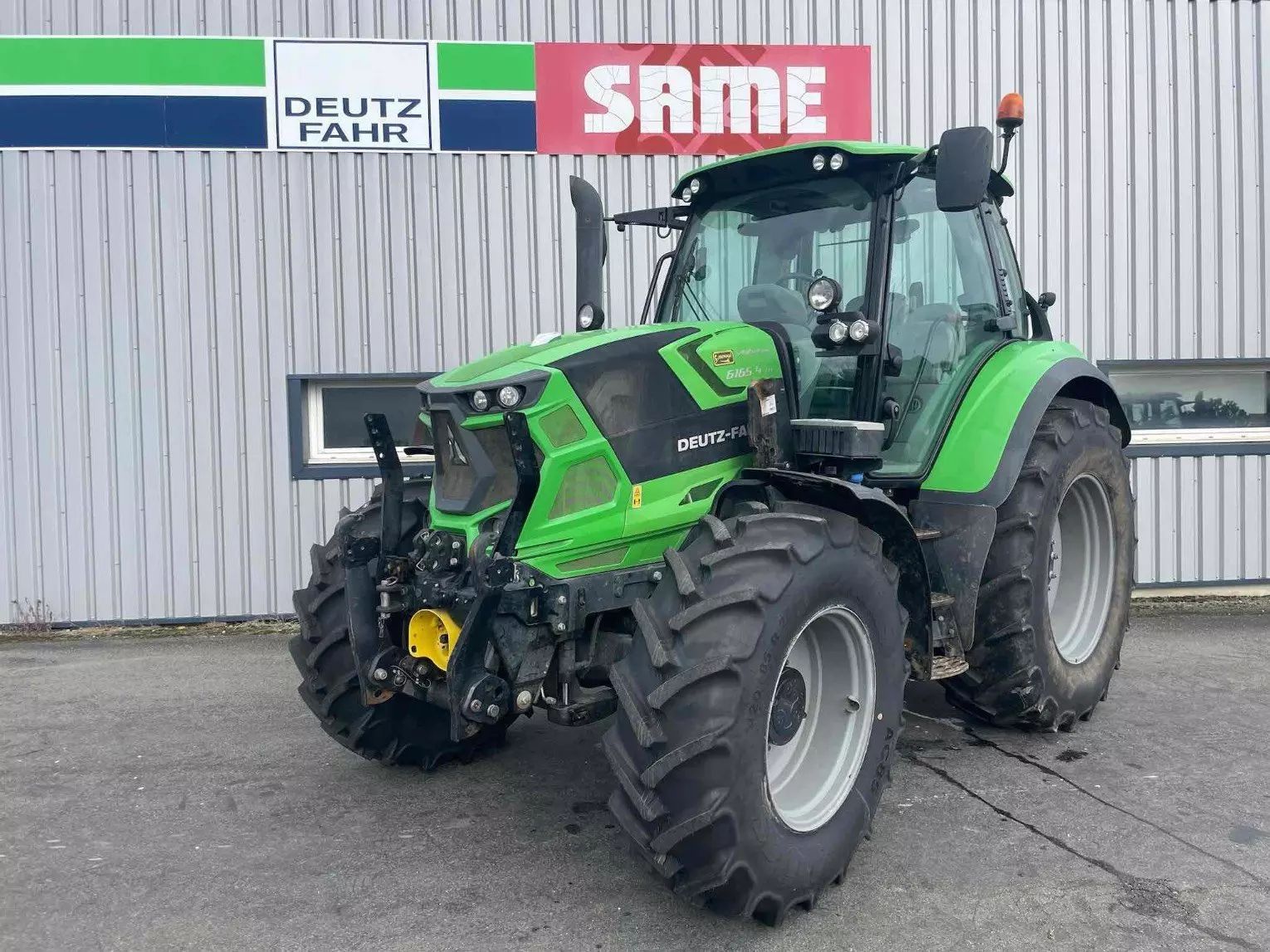 E-FARM: Deutz-Fahr 6165.4 TTV - Tractor - id FKQWDHY - Año: 2019 - Horas: 2861,Potencia del motor: 170,Francia