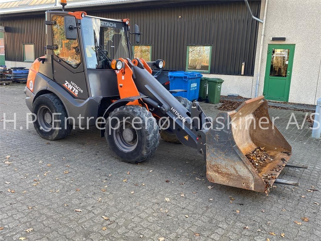 Hitachi zw 75-6 Wheel loader €32,787