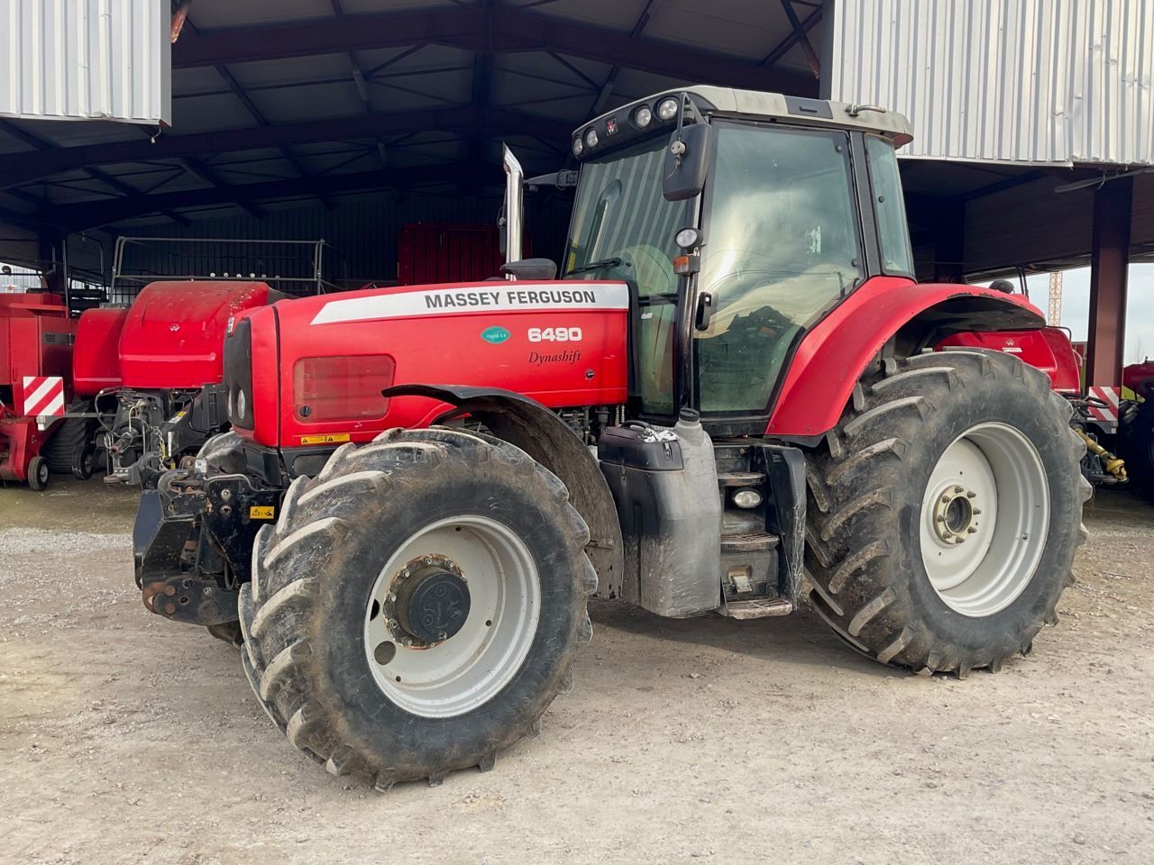E-FARM: Massey Ferguson 6490 - Tracteur - id 1GEMYXY - 47 000 € - Année: 2004 - Lecture du nombre d'heure: 6 100,Puissance du moteur (chevaux): 170,France