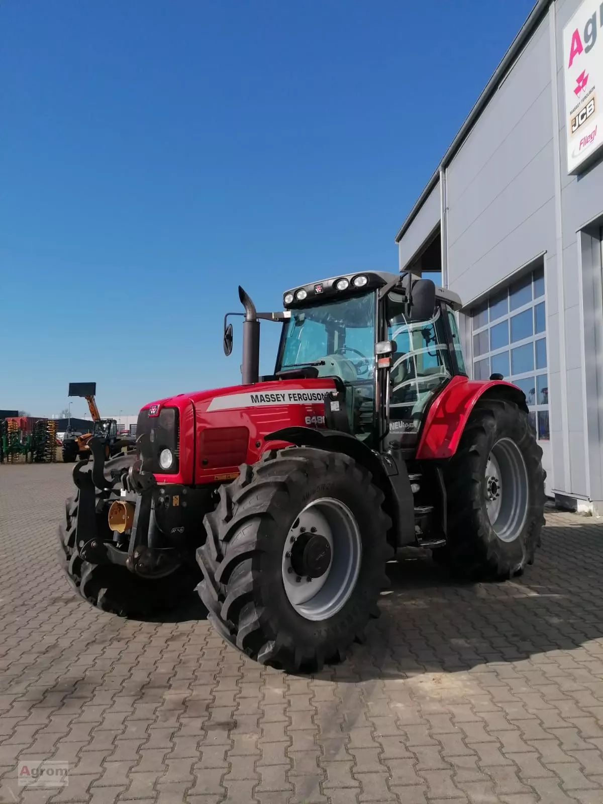 Massey Ferguson 6480 Tractor €45,000