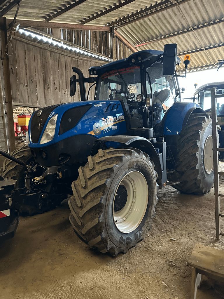 New Holland T7.210 Tractor €82,000