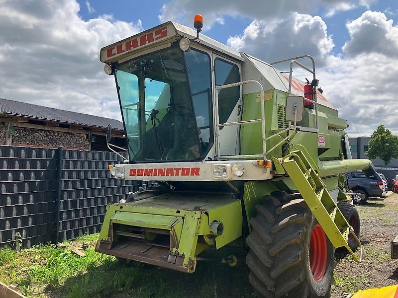 E-FARM: Claas dominator 98s - Mähdrescher - id NQIMULS - 17.900 € - Baujahr: 1987 - Abgelesene Motorstunden: 3.910,Motorleistung (PS): 148,Deutschland