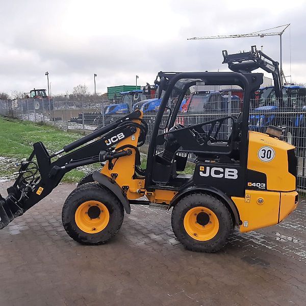 E-FARM: JCB 403 plus mit fahrerschutzdach - Ładowarka kołowa - id WCSLXKQ - 39 076 € - Rok produkcji: 2022 - Motogodziny: 430,Moc silnika: 49,Niemcy