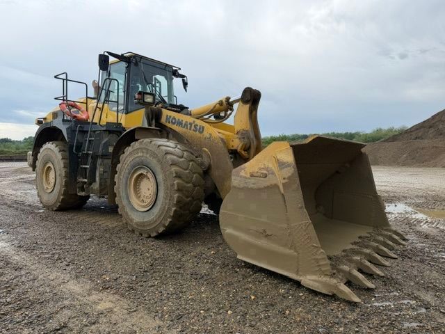 KOMATSU wa500-8 Kolový nakladač