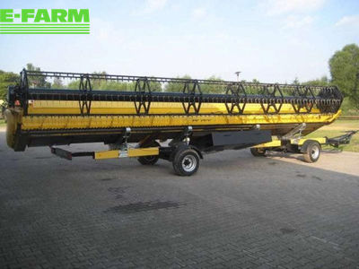 E-FARM: New Holland schneidwerk varifeed - Header - id BLHQDHC - €25,000 - Year of construction: 2012