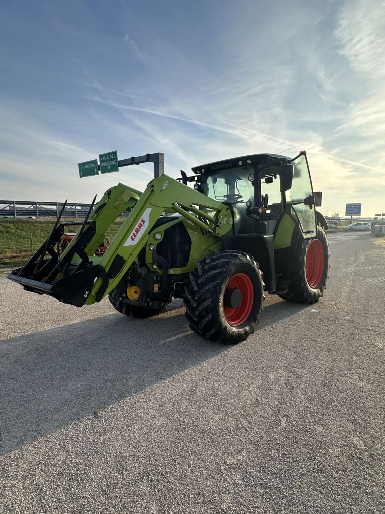 Claas Arion 650 Tractor