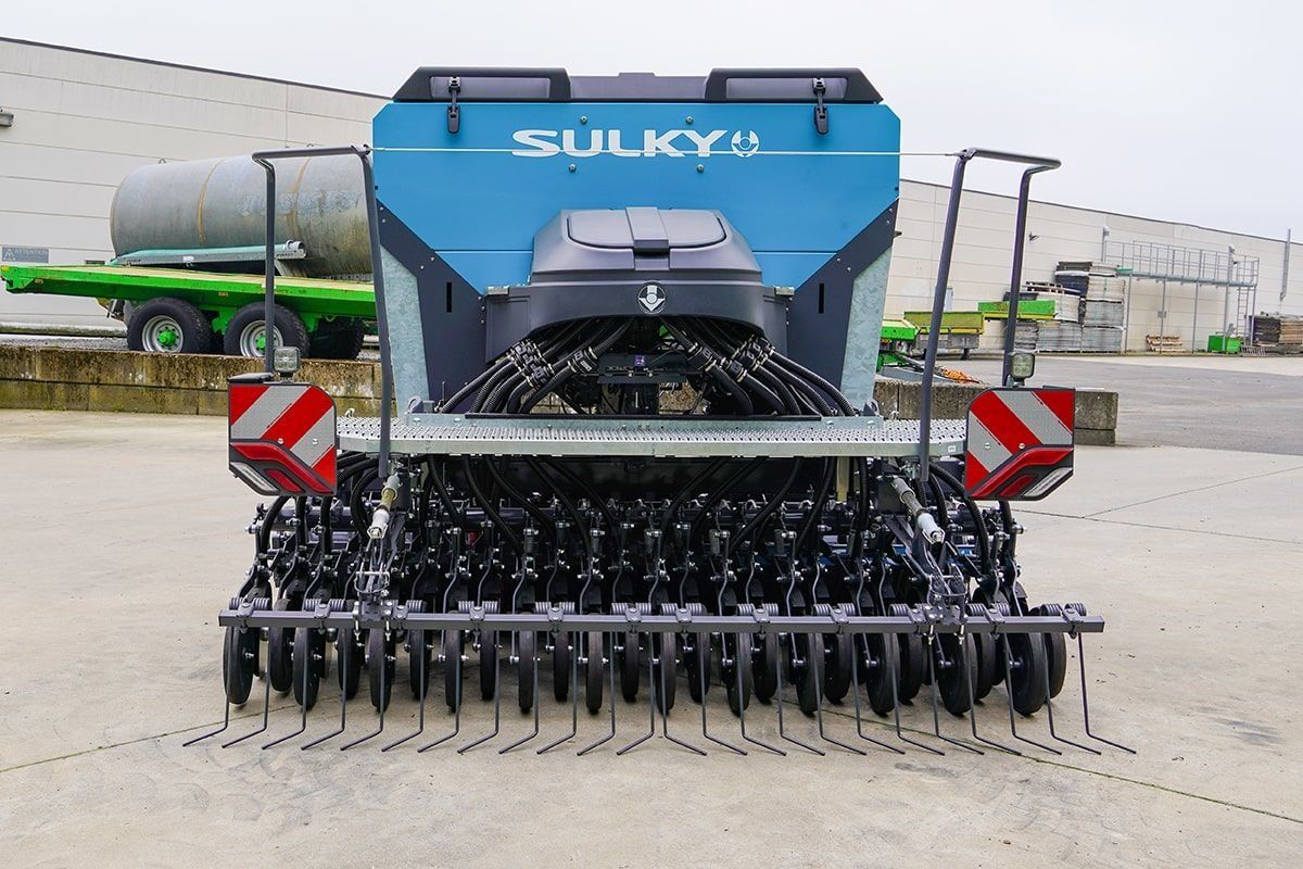 E-FARM: Sulky-Burel Sulky Semoir pneumatique Progress P50 - Semoir - id IZPLWYU - 52 570 € - Belgique