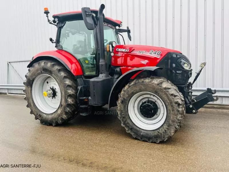 Case IH Puma 240 CVX Tractor 130.000 €