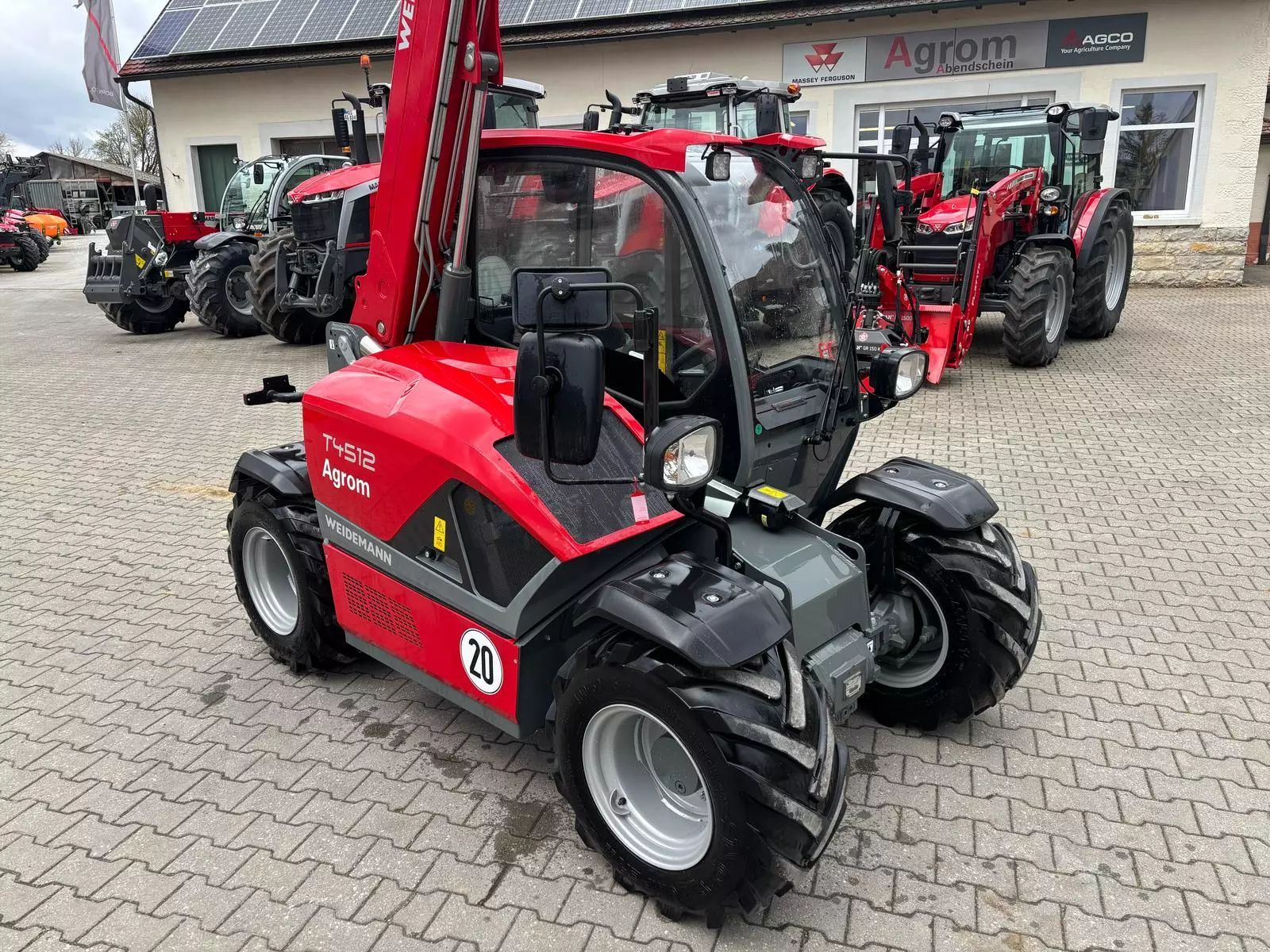 E-FARM: Weidemann t 4512 - Telehandler - id GDYFHWC - €53,782 - Year of construction: 2023 - Engine hours: 40,Engine power (HP): 45,Germany