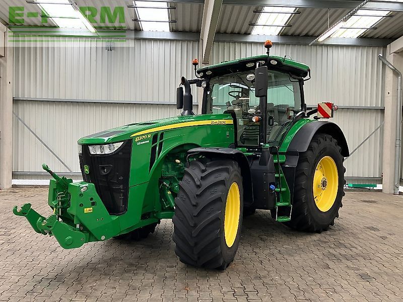 John Deere 8370 R Tractor €134,900