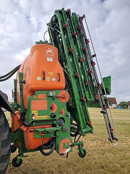 E-FARM: Amazone uf 1501 - Pulverizador - id DZXQNIK - 30.000 € - Año: 2018 - Horas: 615,Alemania