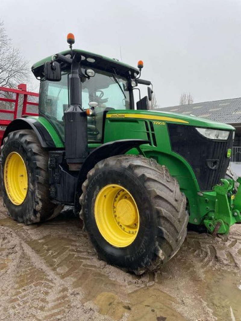 John Deere 7290 R tractor €80,000