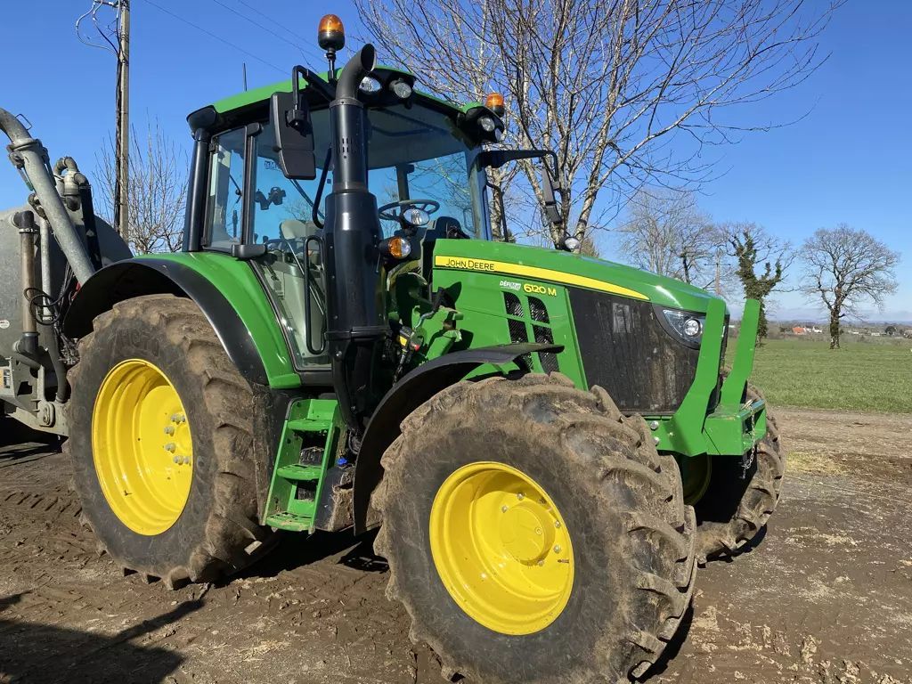 E-FARM: John Deere 6120 M - Τρακτέρ - id UZN7H3W - 99.000 € - Χρονία: 2024 - Μετρητής ωρών: 1.500,Γαλλία