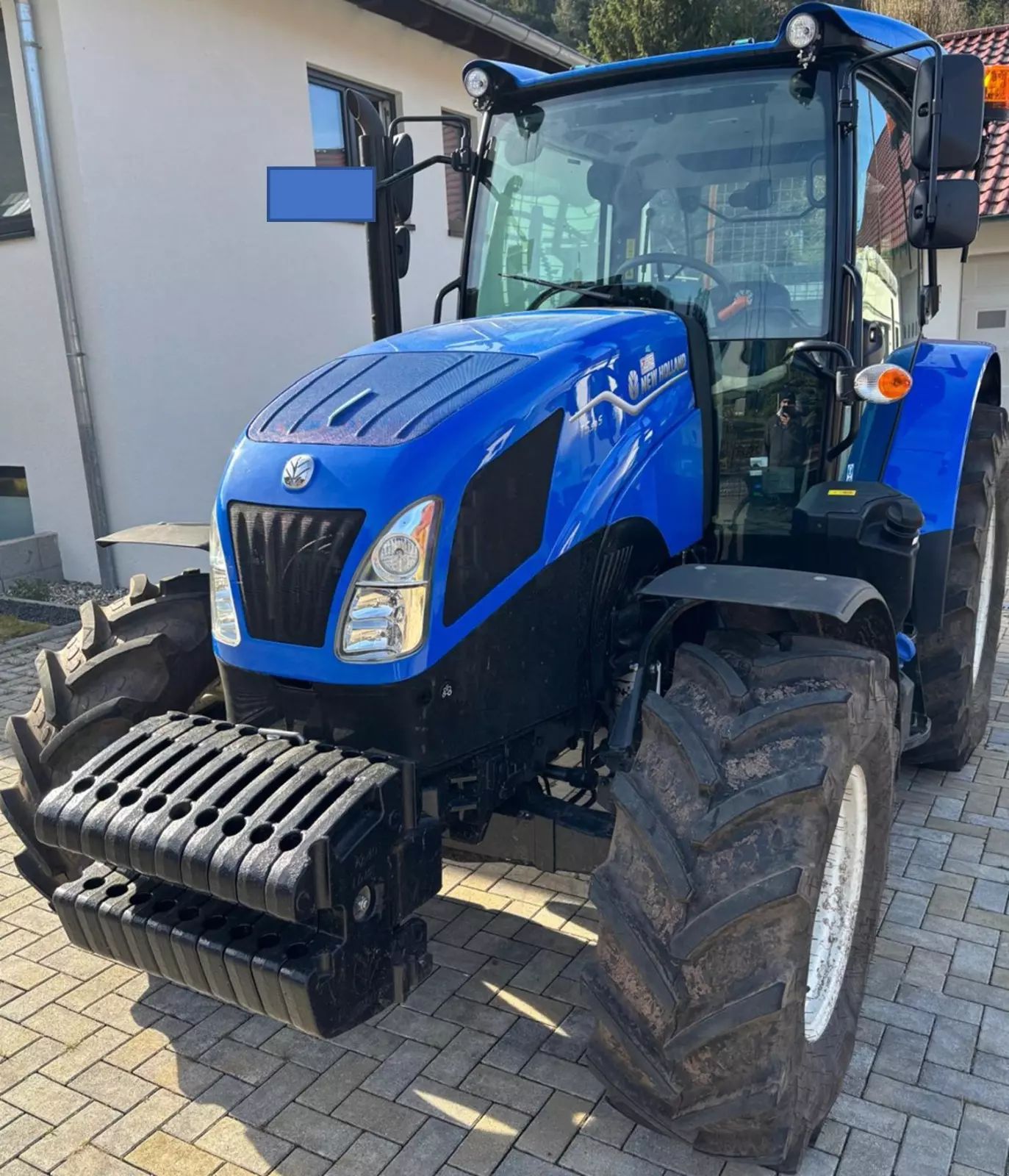 New Holland T5.90S Tractor €55,000