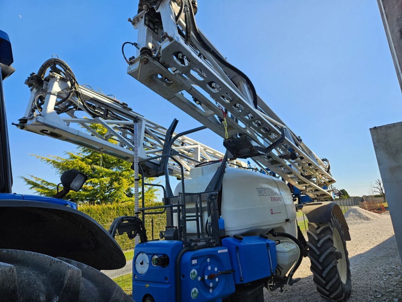 E-FARM: Evrard meteor plus 4100 - Sprayer - id ZHFN5ZN - €38,000 - Year of construction: 2010 - France