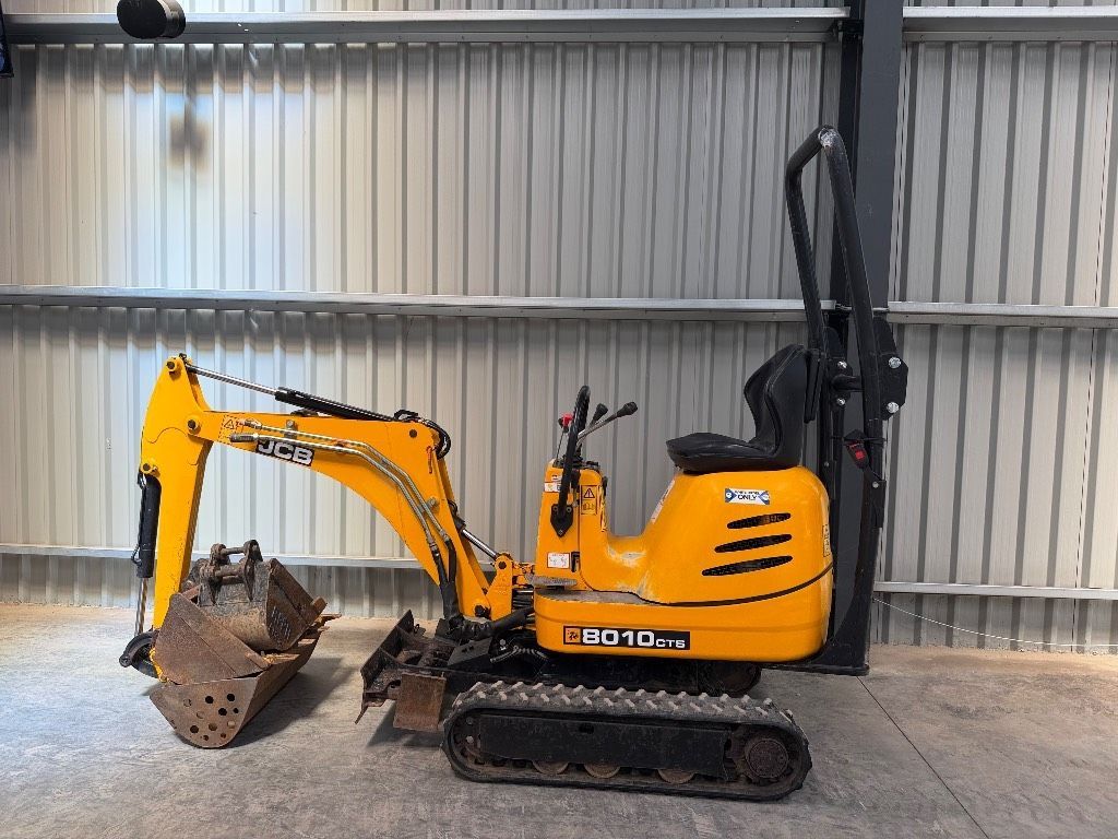 JCB 8010 CTS Mini excavator €10,103