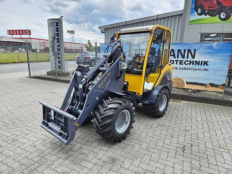 E-FARM: Eurotrac w12cs - Încărcător cu direcție compactă - id MDZUVMB - Anul: 2025 - Germania