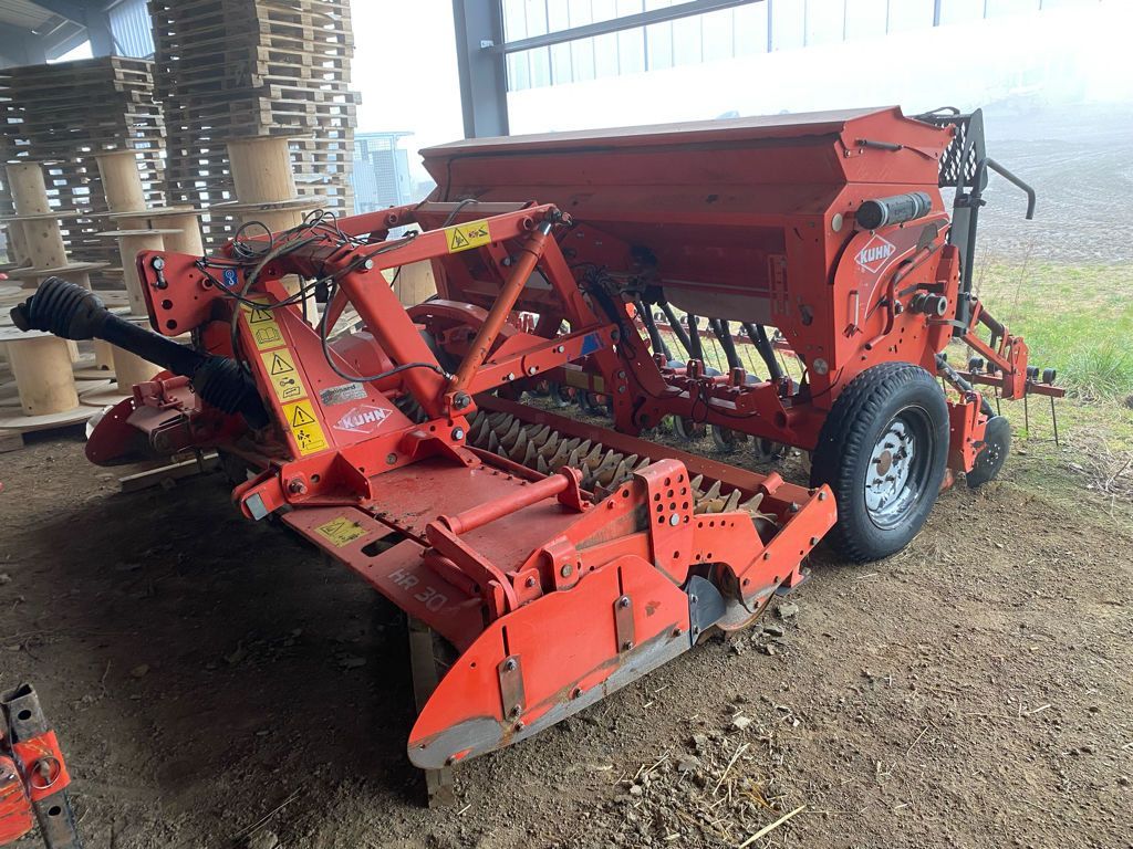 E-FARM: Kuhn HR304 - Semoir - id VFLAGKX - 13 500 € - Année: 2009 - France