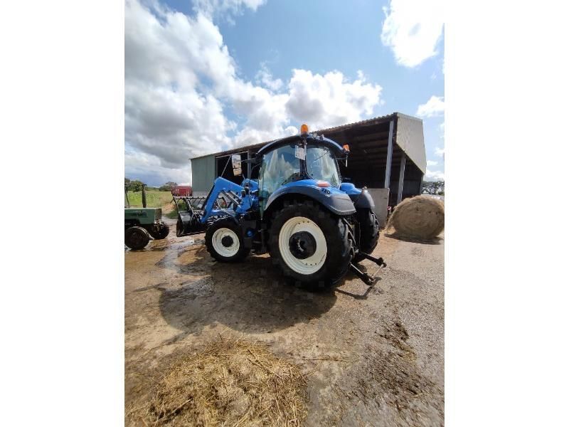E-FARM: New Holland T5.120 - Tractor - id TQVZPLN - 75.000 EUR - Anul: 2022 - Citeste ore: 2.738,Muterea motorului: 120,Franța