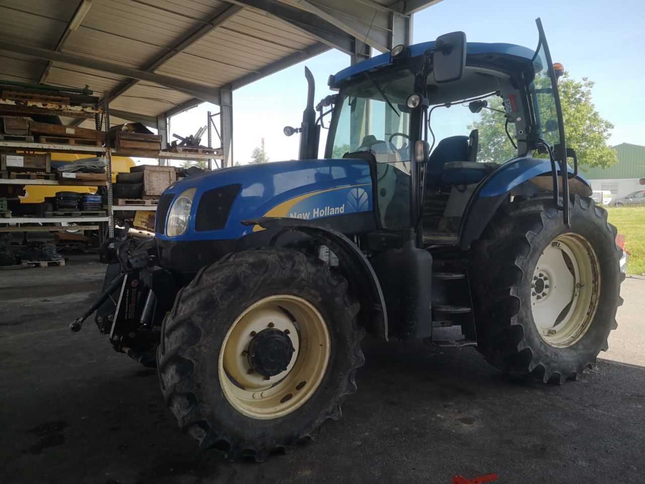 E-FARM: New Holland T6050 Elite - Tractor - id NW6FSCB - €39,000 - Year of construction: 2011 - Engine hours: 7,200,Engine power (HP): 125,France