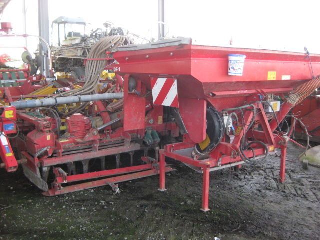 E-FARM: Accord DF-2 - Semoir - id LEMTFZ3 - 28 000 € - Année: 2008 - France