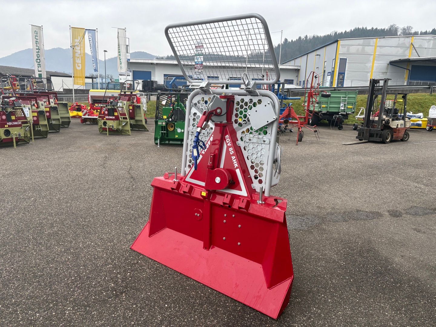 Tajfun Seilwinde EGV 85 AHK Forestry equipment €7,522