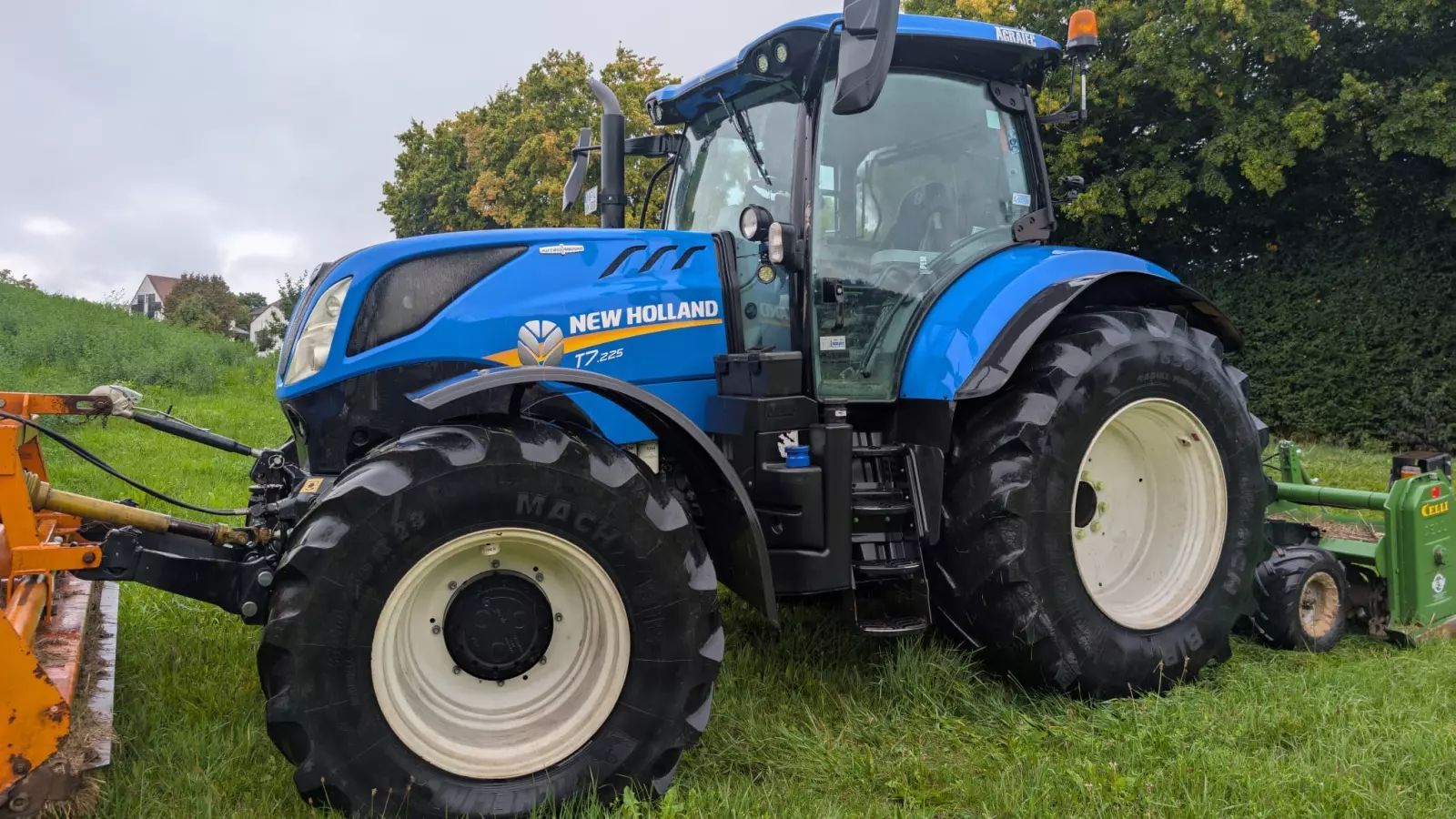 New Holland T7.225 Traktor 89.076 €