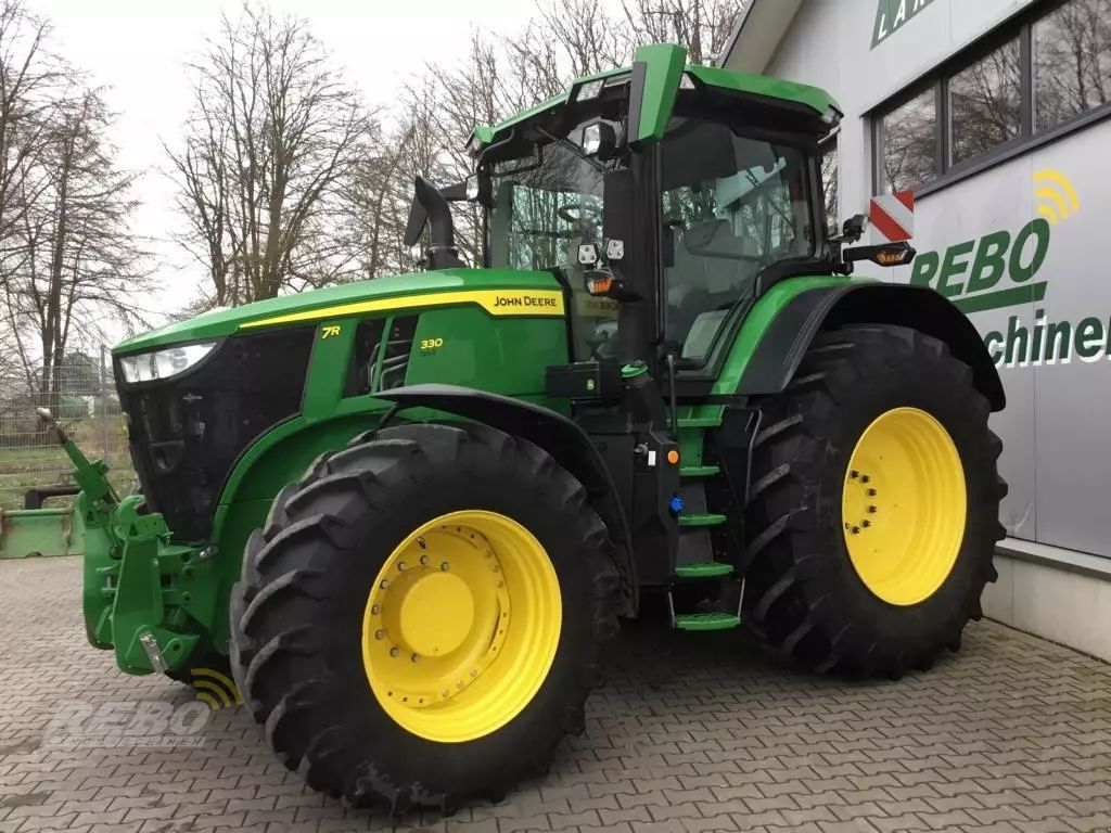 E-FARM: John Deere 7R 330 - Trattore - id DSIM1LC - 226.980 € - Anno di costruzione: 2020 - Ore: 838,Potenza del motore: 329,Germania
