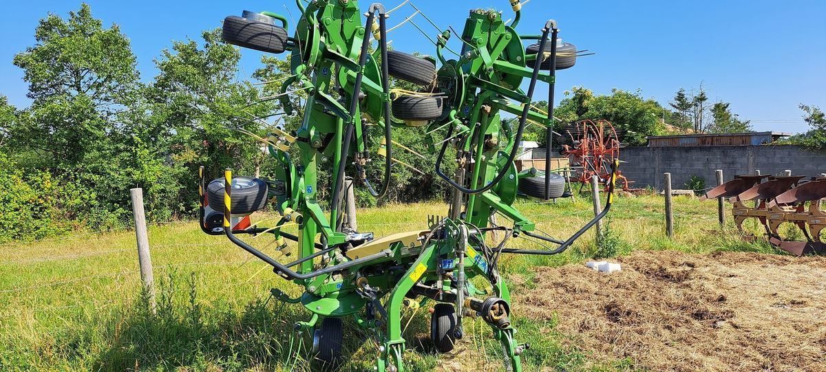 E-FARM: Krone Vendro 820 - Tedder - id QGW5CWQ - 15.000 € - Año: 2022 - Francia