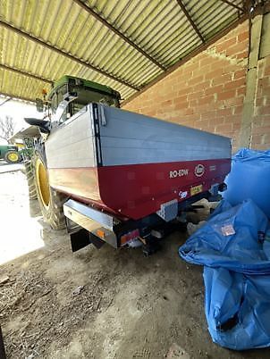 E-FARM: Vicon ro-edwgeo - Fertiliser spreader - id IJS2CIM - €16,000 - Year of construction: 2017 - France