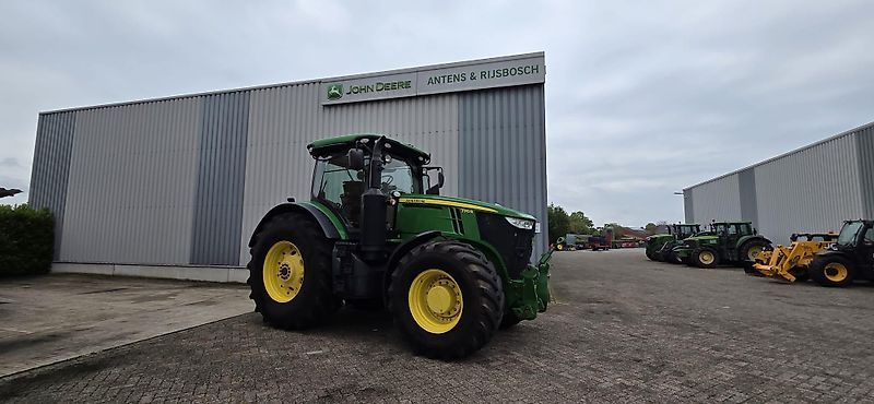 John Deere 7310 R Trattore 89.750 €