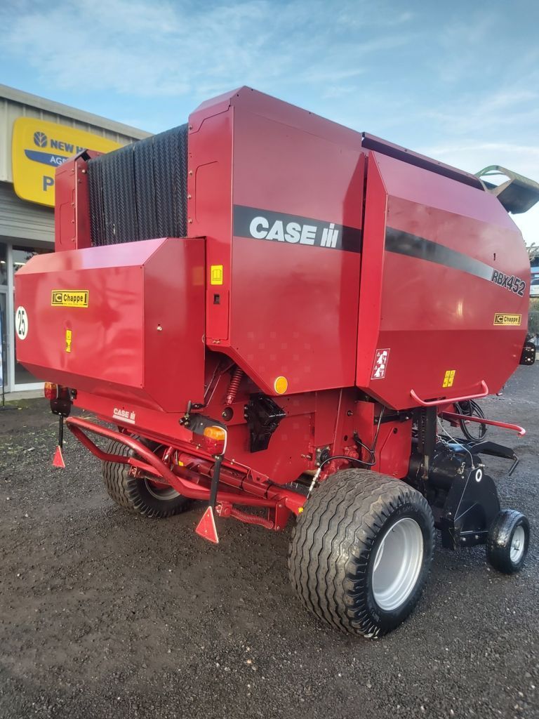 Case IH rbx452 Balownica 8900 €
