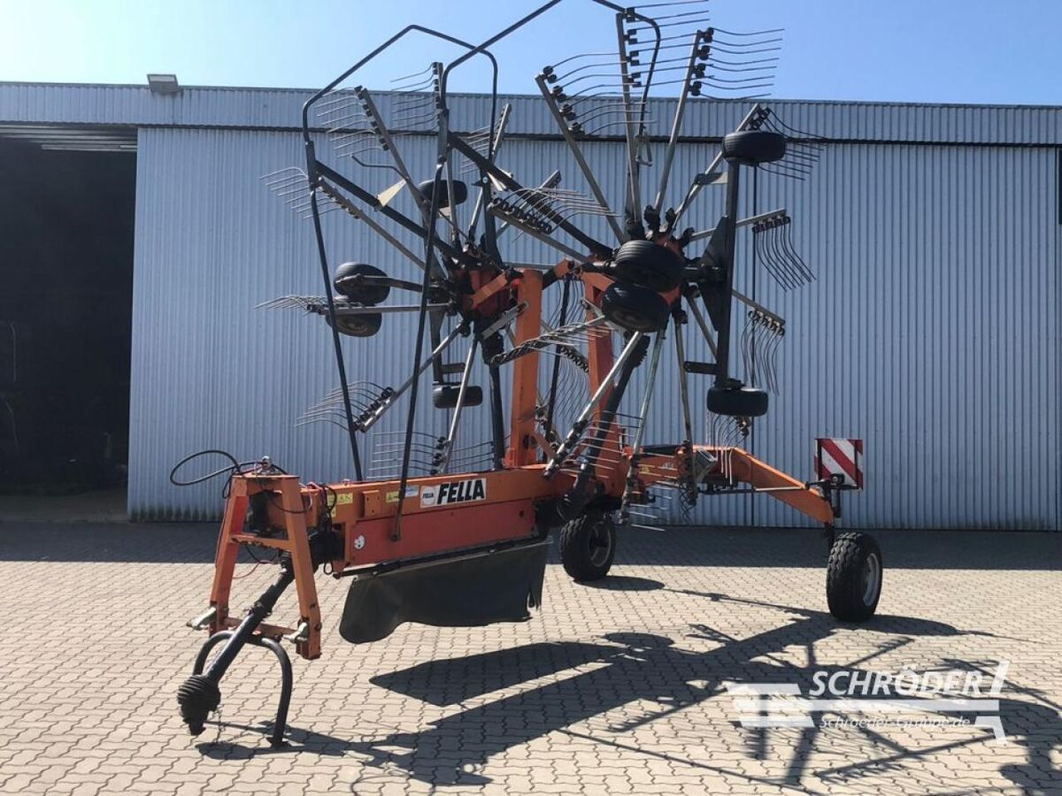 E-FARM: FELLA TS 880 - Faneuse - id NUUFJCN - 8 885 € - Année: 2009 - Allemagne