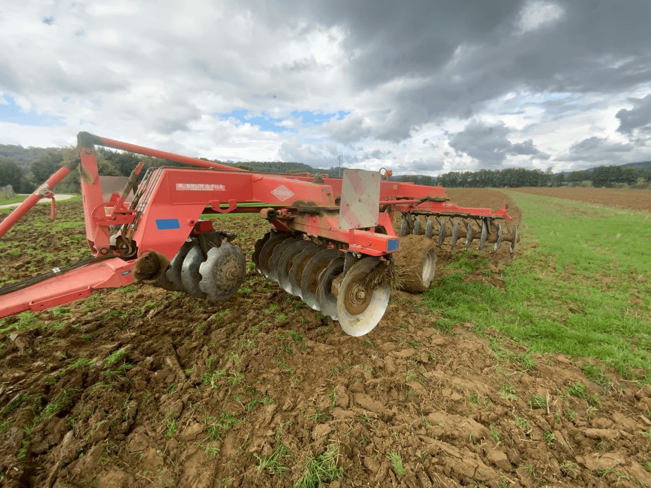 Kuhn Discover XM 32 Disc harrow €6,500