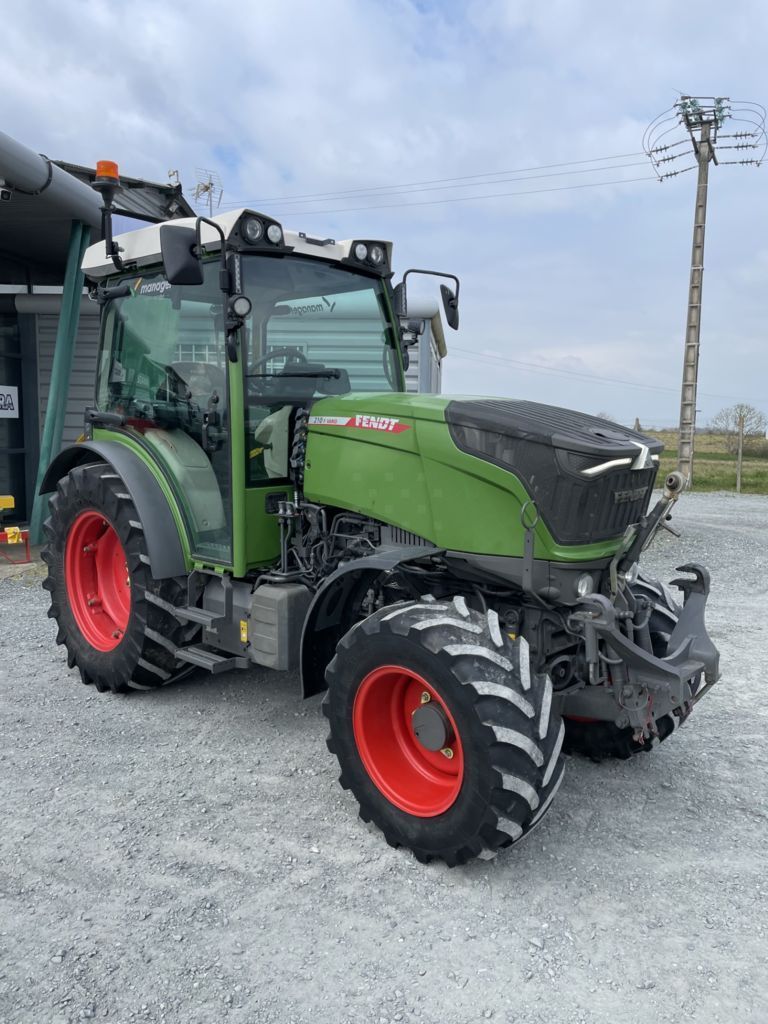 Fendt 210 F Vario Traktorius