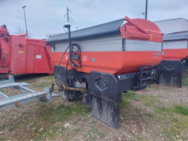 E-FARM: Kubota DSX-W GEOSPREAD 3225 - Esparcidor de abono - id EEDIRSU - 15.000 € - Año: 2020 - Francia