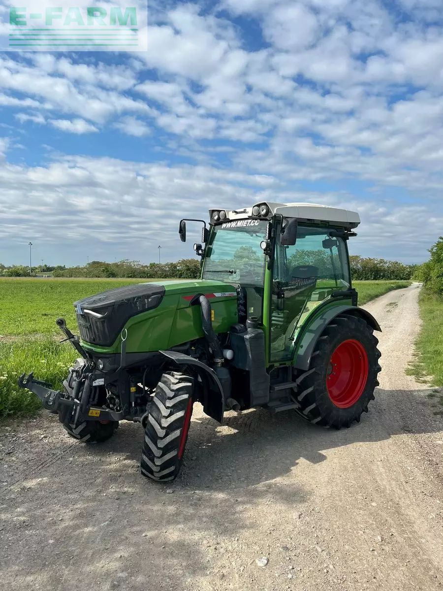 Fendt 209 F Vario Traktor 78.000 €
