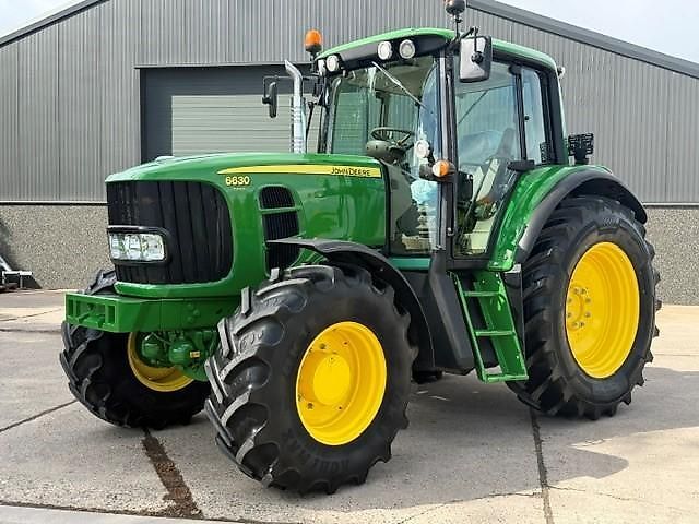 John Deere 6630 Premium Trattore 49.950 €