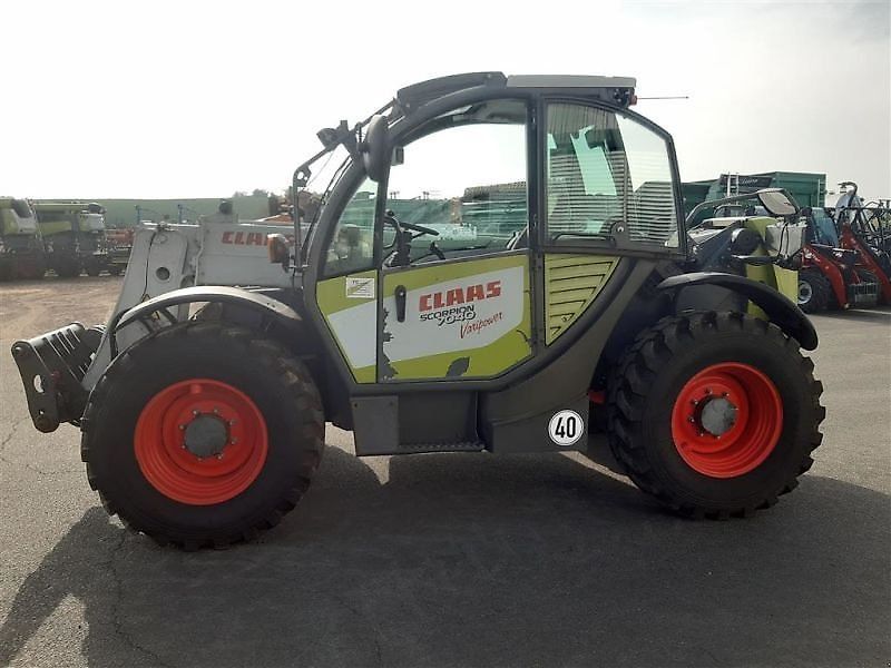 E-FARM: Claas gebr. scorpion 7040 - Chargeur télescopique  - id MWANXBC - 28 800 € - Année: 2009 - Lecture du nombre d'heure: 10 277,Puissance du moteur (chevaux): 120,Allemagne