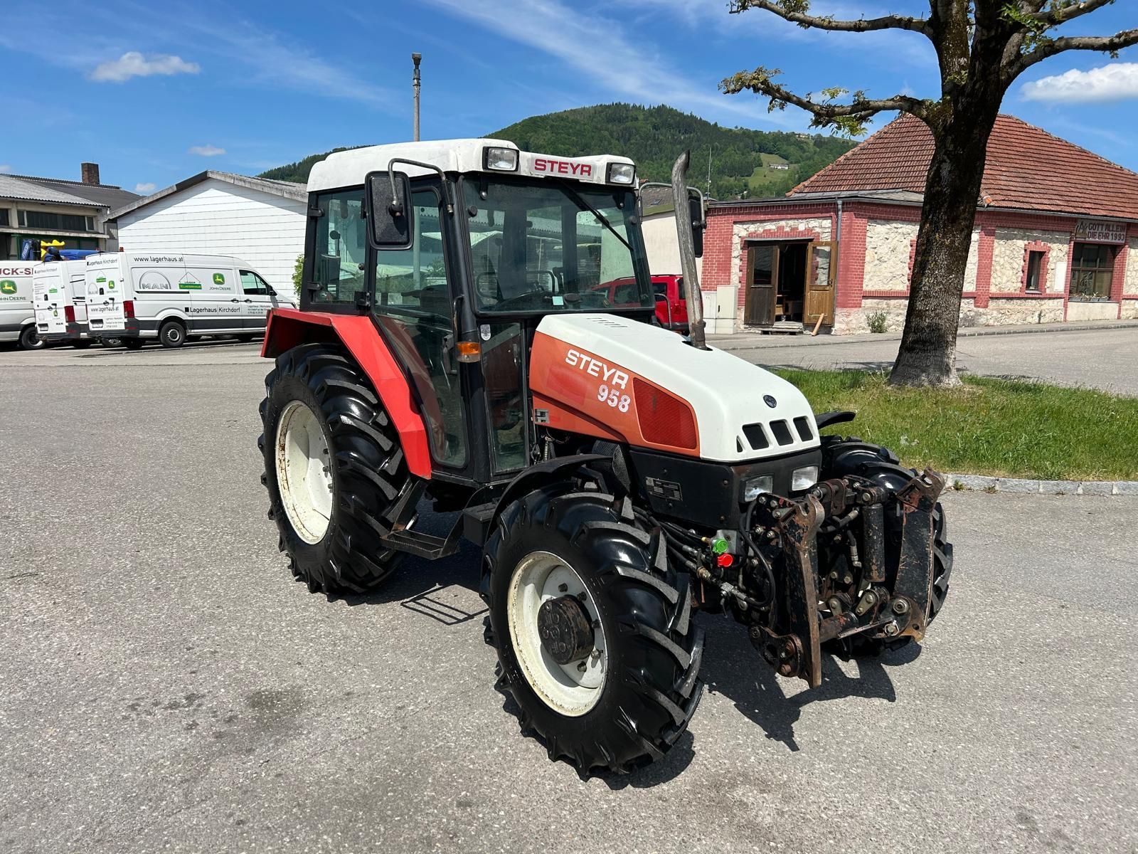 Steyr 958 Traktor 21 900 €