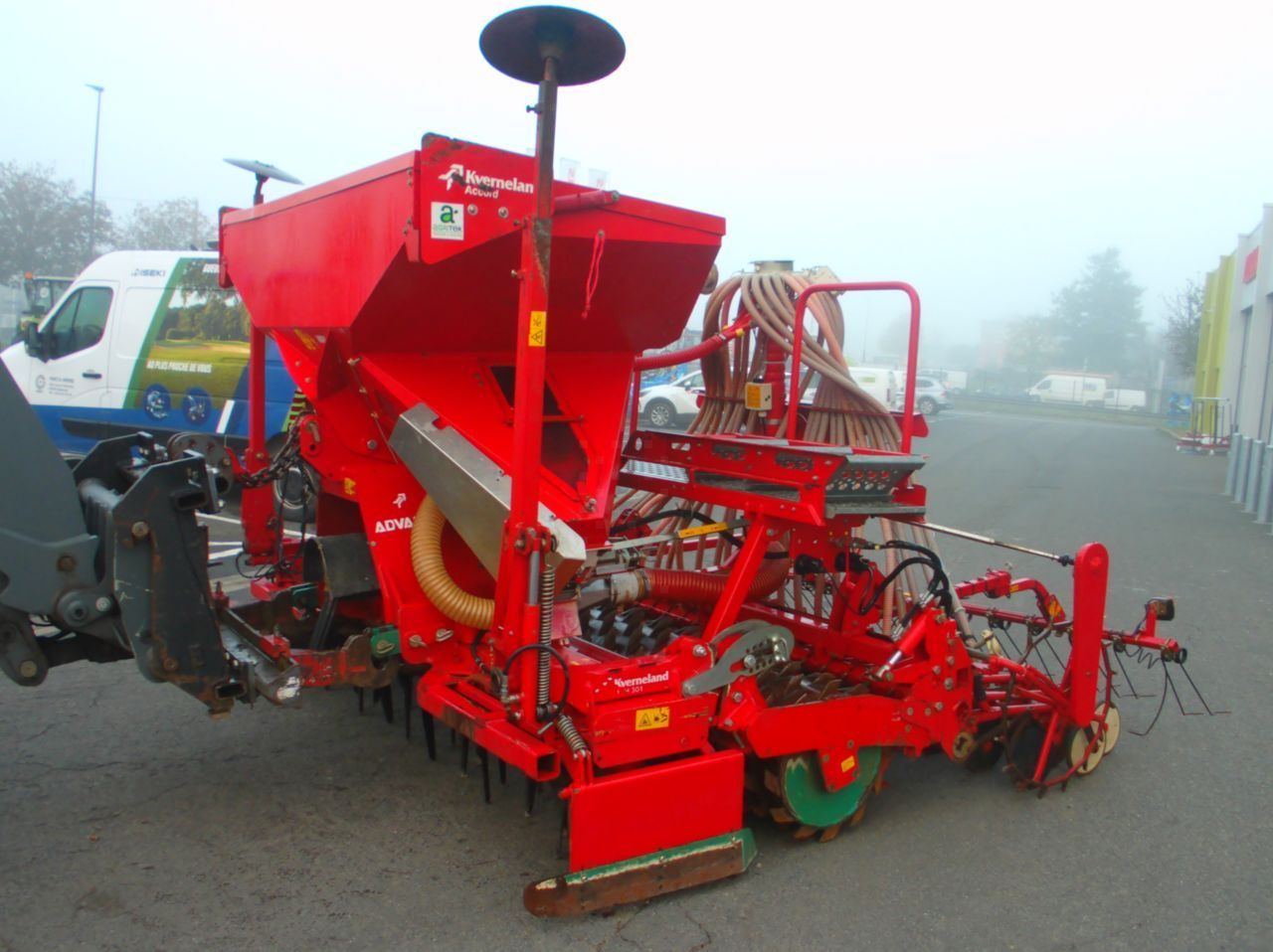 E-FARM: Kverneland I drill Pro - Kombi-såmaskine - id MSCQBTL - 10.900 € - Produktionsår: 2009 - Frankrig