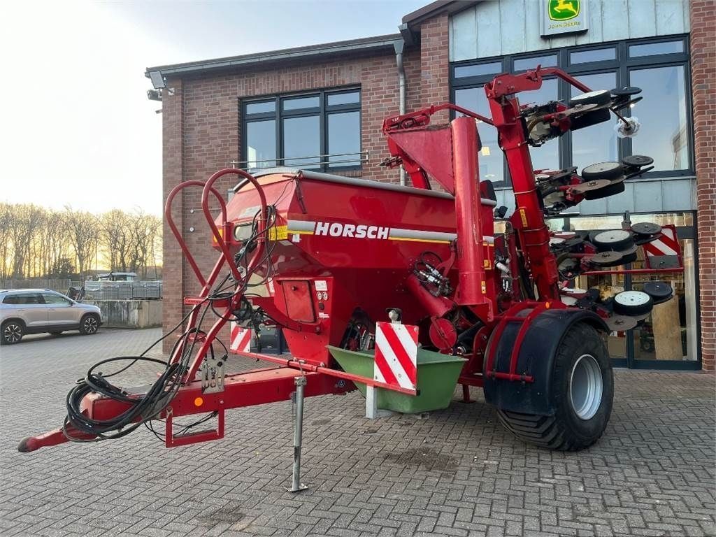 E-FARM: HORSCH Maistro 8 CC - Einzelkornsämaschine - id YJMNBKM - 26.500 € - Baujahr: 2012 - Deutschland