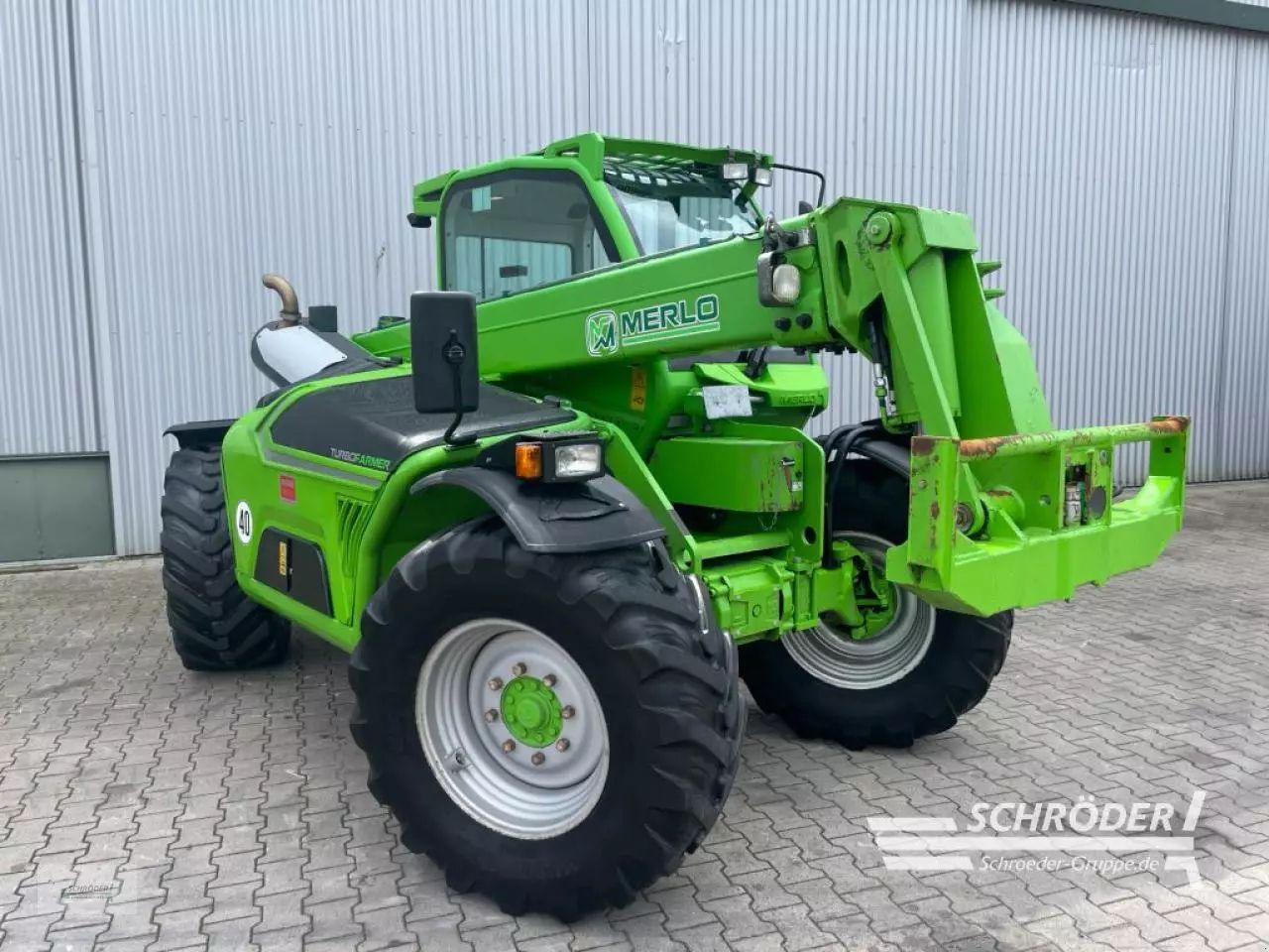 E-FARM: Merlo tf 42.7 cs - 156 cvtronic - Chargeur télescopique  - id VYDPC8U - 41 885 € - Année: 2015 - Lecture du nombre d'heure: 3 607,Allemagne