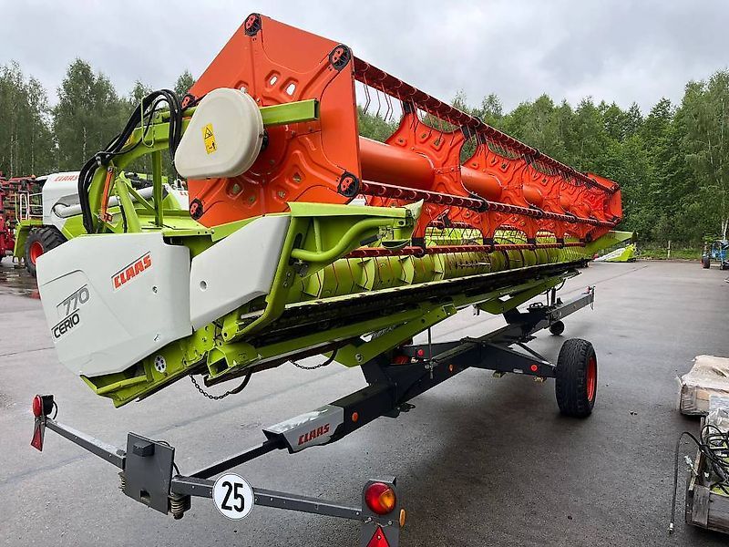E-FARM: Claas Cerio 770 - Barre de coupe - id 3MNUCPU - 25 500 € - Année: 2019 - Lettonie