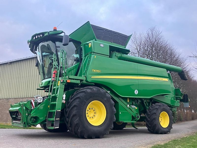 John Deere T 670 i Cosechadora