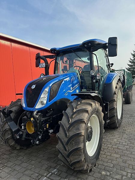 New Holland T5.140 Traktor 88 240 €