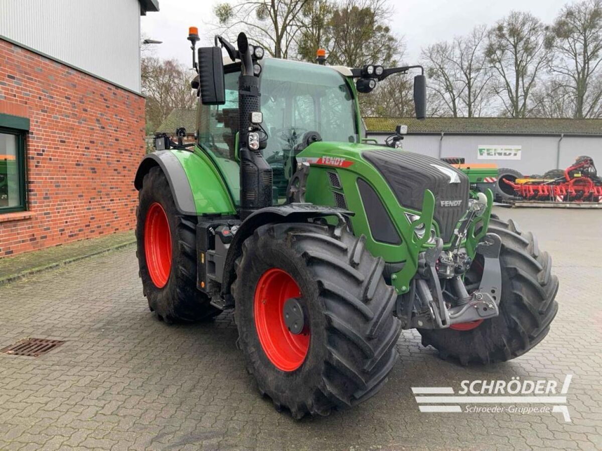 Fendt 724 Vario Profi+ Traktor 174.885 €