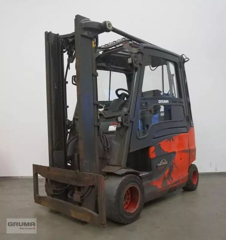 Linde e 35 hl 387 Carrello elevatore 9.900 €