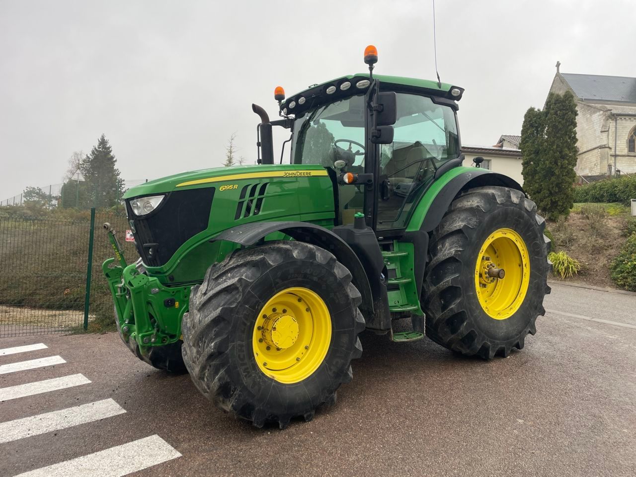 John Deere 6195 R Tractor